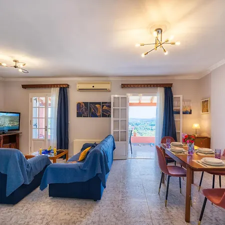 House Adela Near Ipsos With Amazing View! 别墅 Pyrgi (Corfu)